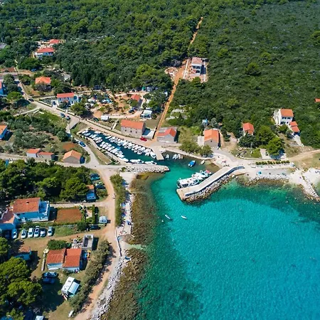 Caravan Near The Sea 6 Ugljan