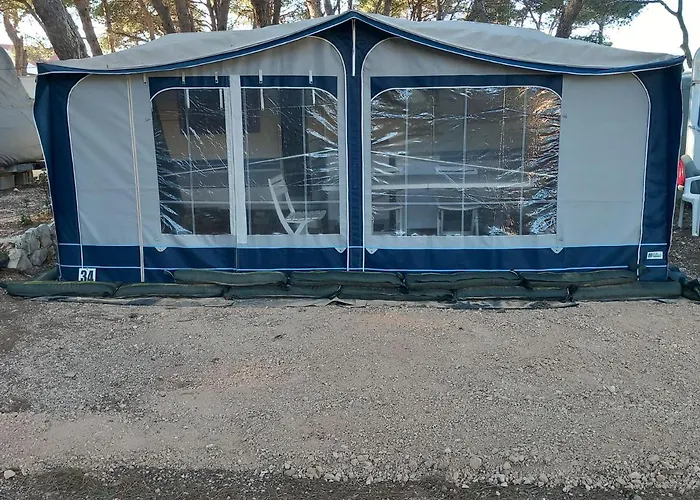 Pensión Caravan Near The Sea 6
