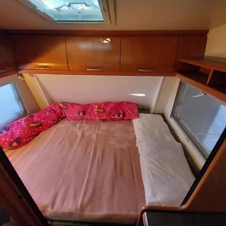In - Caravan Near The Sea 6 Guest house