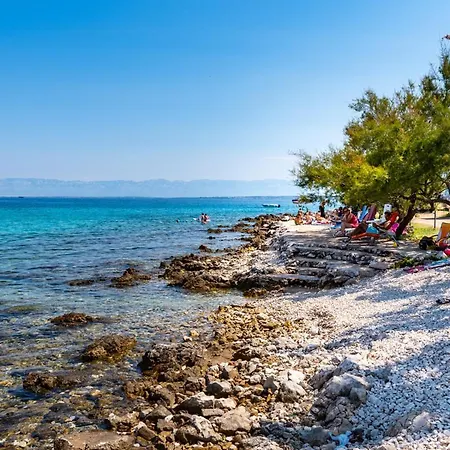 Guest house In - Caravan Near The Sea 6 *