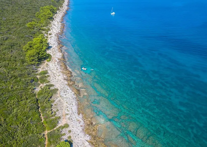 Caravan Near The Sea 6 Penzion Ugljan